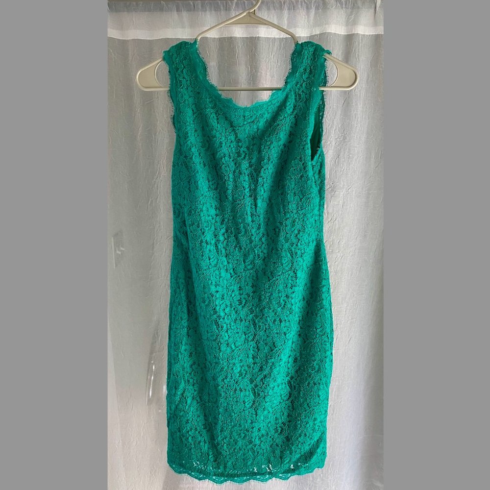 Adrianna Papell Emerald Green Boatneck Lace Sheath Dress, size 8